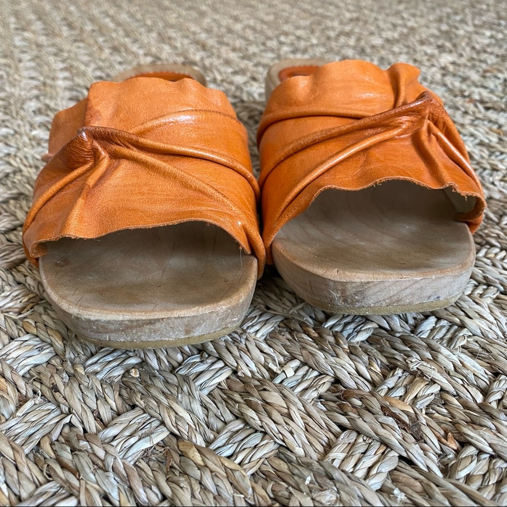 (Sold) SALPY Handmade Leather Wood Sandal Slide Anna in Burnt Orange with Studs - Picture 9 of 12